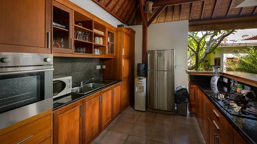 Villa Vastu Seminyak Küche