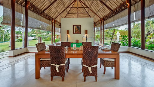 Villa Vastu Dining area