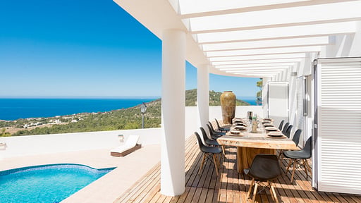 Villa Vedra Cala Carbo Dining area