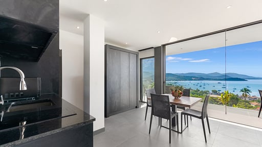 Villa Veha Dining area 2