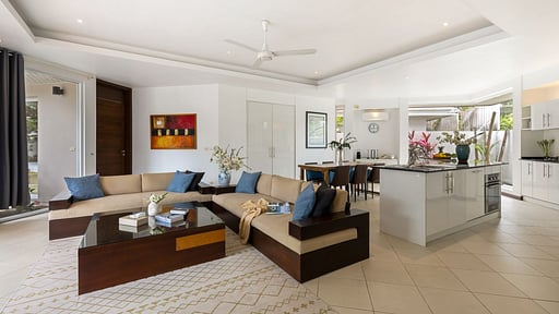 Villa Velaya Blue Living room