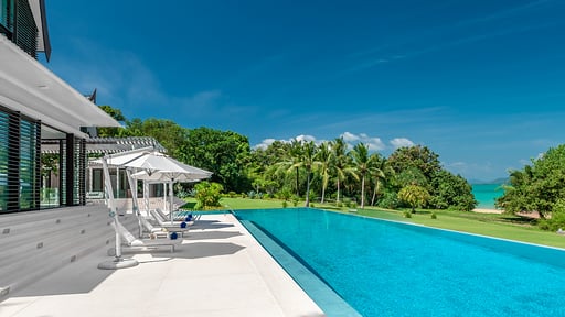 Villa Verai Бассейн