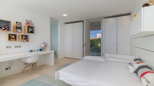 Villa Veridian Спальня 4