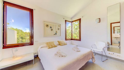 Villa Vertent Bedroom 1