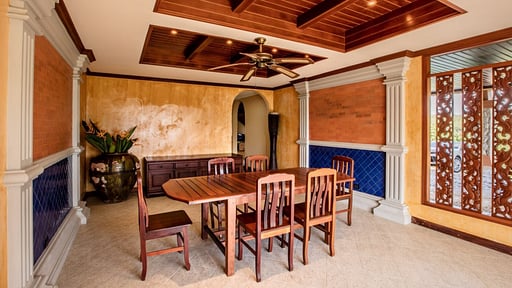 Villa Vichuda Hills Dining area 1