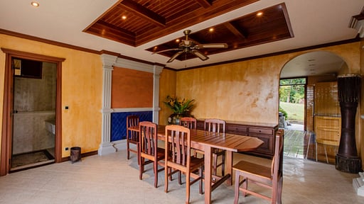 Villa Vichuda Hills Dining area 1