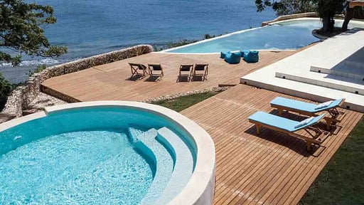 Villa Victoria Nusa Penida Jacuzzi