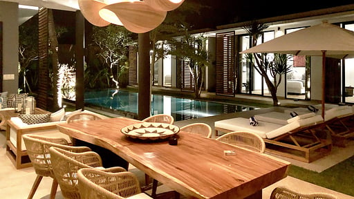 Villa Vida Dining area