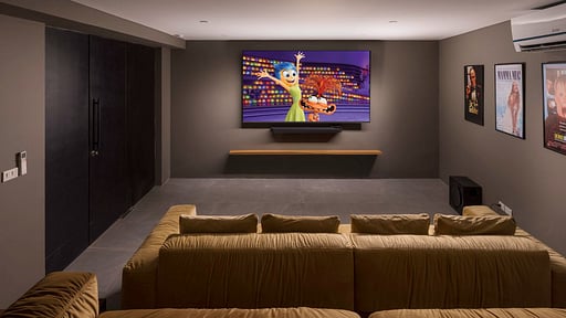 Villa Vie Media room