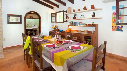 Villa Vilar de Baix Dining area