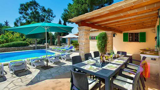 Villa Vilar de Baix Dining area