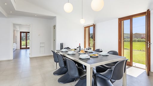 Villa Vine III Dining area