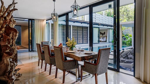 Villa Vinila Penthouse Обеденная зона