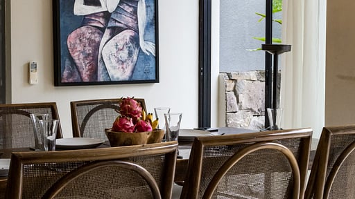 Villa Vinila Suite 3 BR Dining area