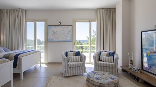 Villa Vinya Morna Schlafzimmer 1
