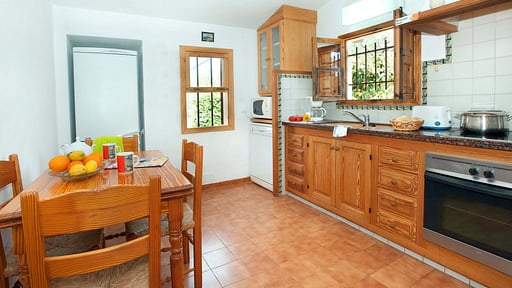 Villa Vinya Kitchen