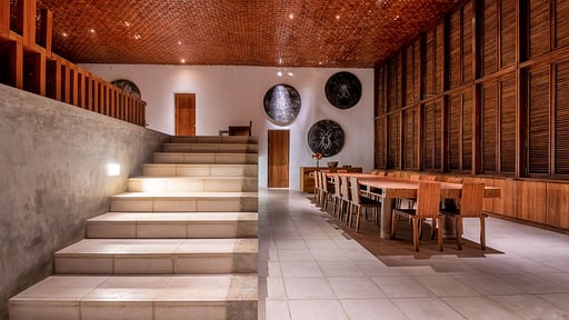 Villa Vista Dining area