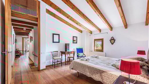 Villa Vista White Bedroom 1