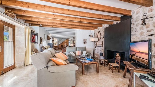 Villa Vista White Living room