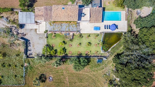 Villa Vista White Drone pictures