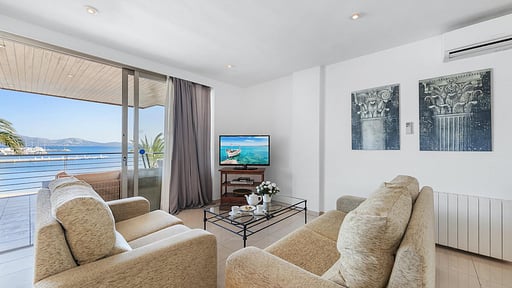 Vistamar II Living room