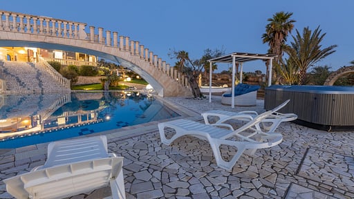 Villa Vittoriosa Piscine