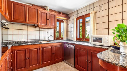 Villa Voltor Cinco Cuisine