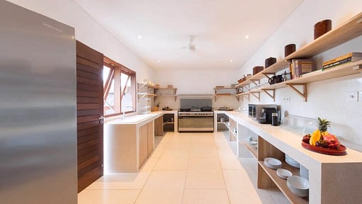 Villa Voyage Kitchen