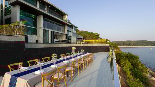 Villa W Luxury Dining area