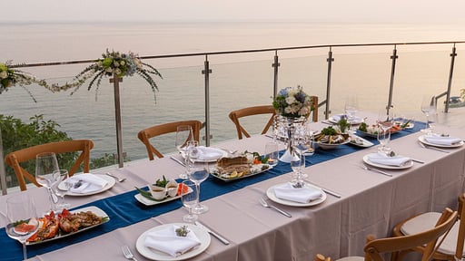 Villa W Luxury Dining area