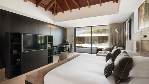 The Villa Wake Up Bedroom 3