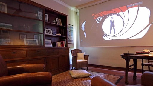 Villa Waringin Media room
