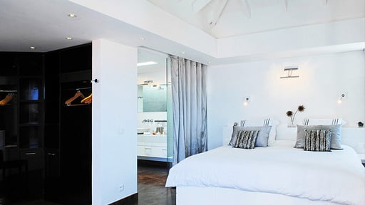 Villa Wastra Bedroom 1