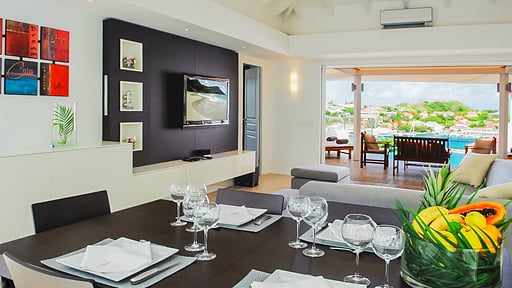 Villa Wastra Dining area