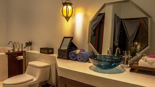 Villa Waterfall Bedroom 1