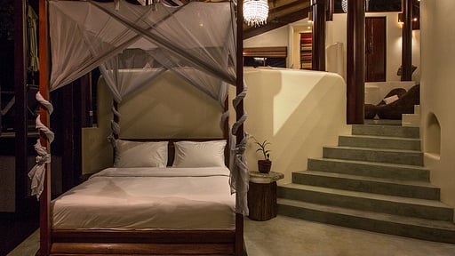 Villa Waterfall Bedroom 2