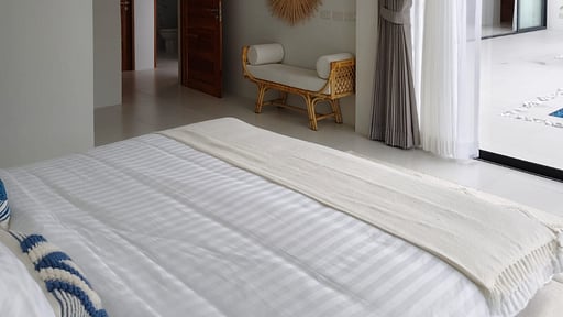 Villa White House Bedroom 1