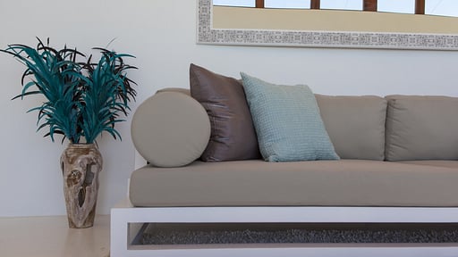 Villa White Phoenix Salon