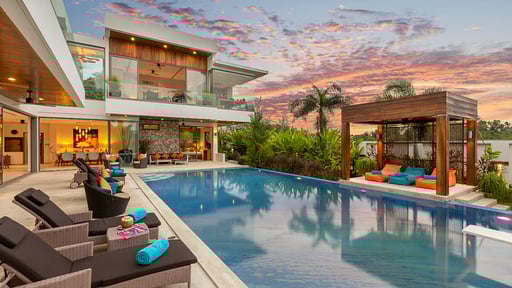 Villa White Skies Swimming pool
