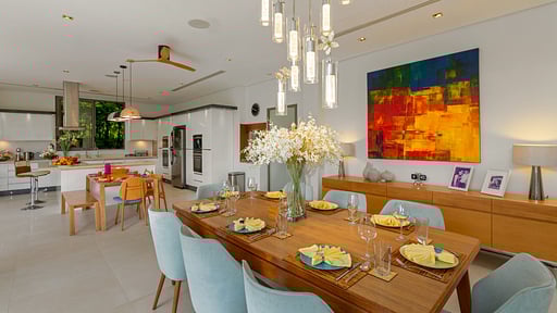 Villa White Skies Dining area
