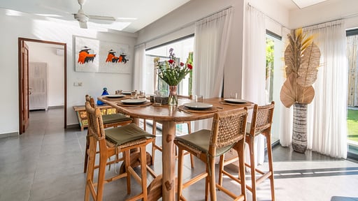 Villa Wiana Dining area