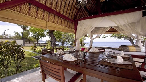 Villa Wilali Dining area