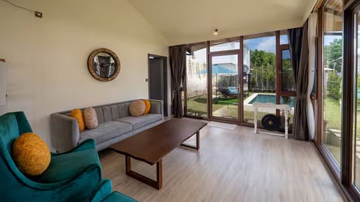 Wildflower Estate Living room