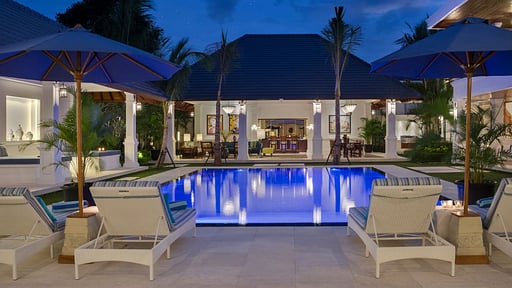 Villa Windu Asri Swimming pool