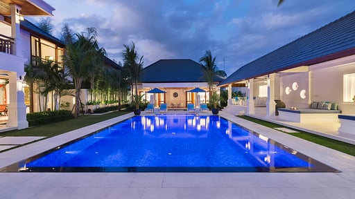 Villa Windu Asri Swimming pool