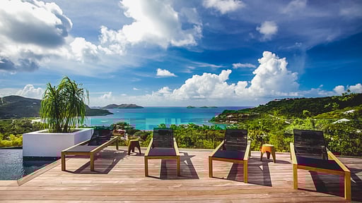 Villa Wings Terrace/Veranda