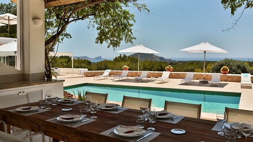 Villa Xarcu Dining area
