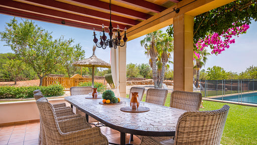 Villa Xemarri Dining area