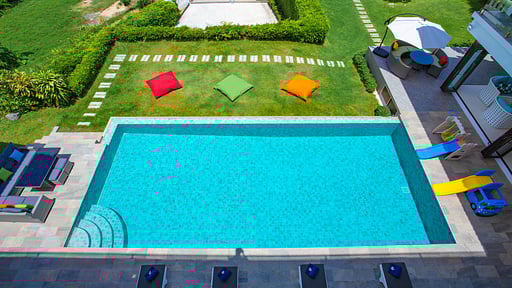 Villa XXIV Бассейн