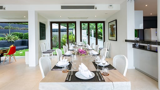 Villa XXIV Обеденная зона